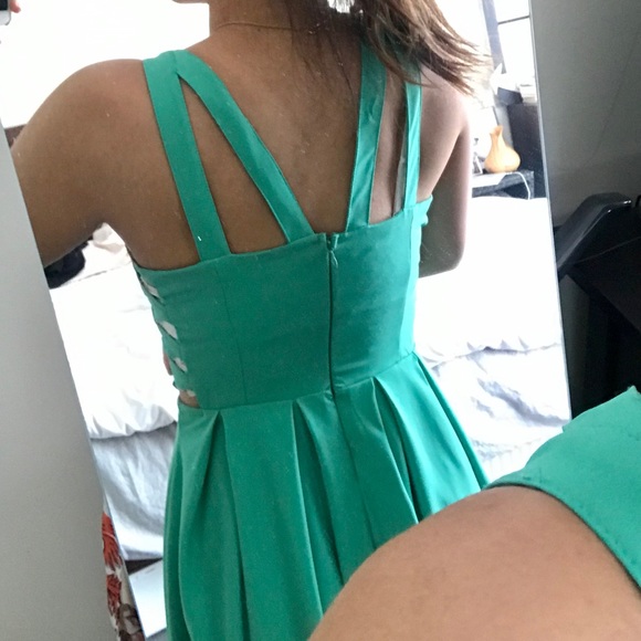 ✨5 for $30✨ ONLY WORN ONCE!! Teal Cutout Dress - Picture 4 of 7